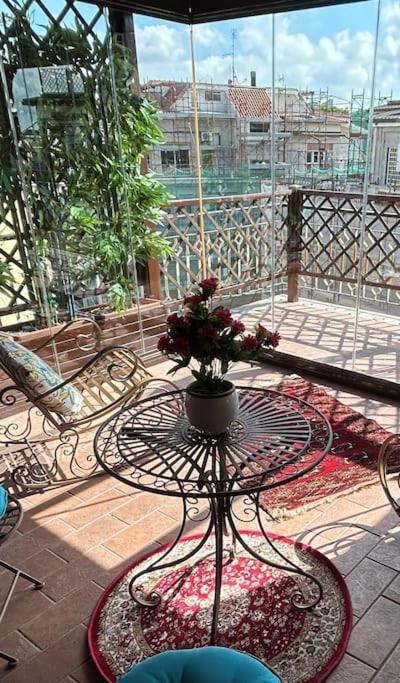 Apartment Lovely Terrace Aurelia Rom